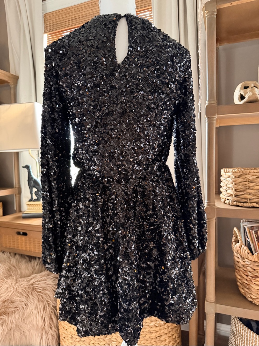 Sunday’s in Brooklyn Black Sequin Mini Dress Long Sleeve Open Back Sz Xs - Picture 7 of 8